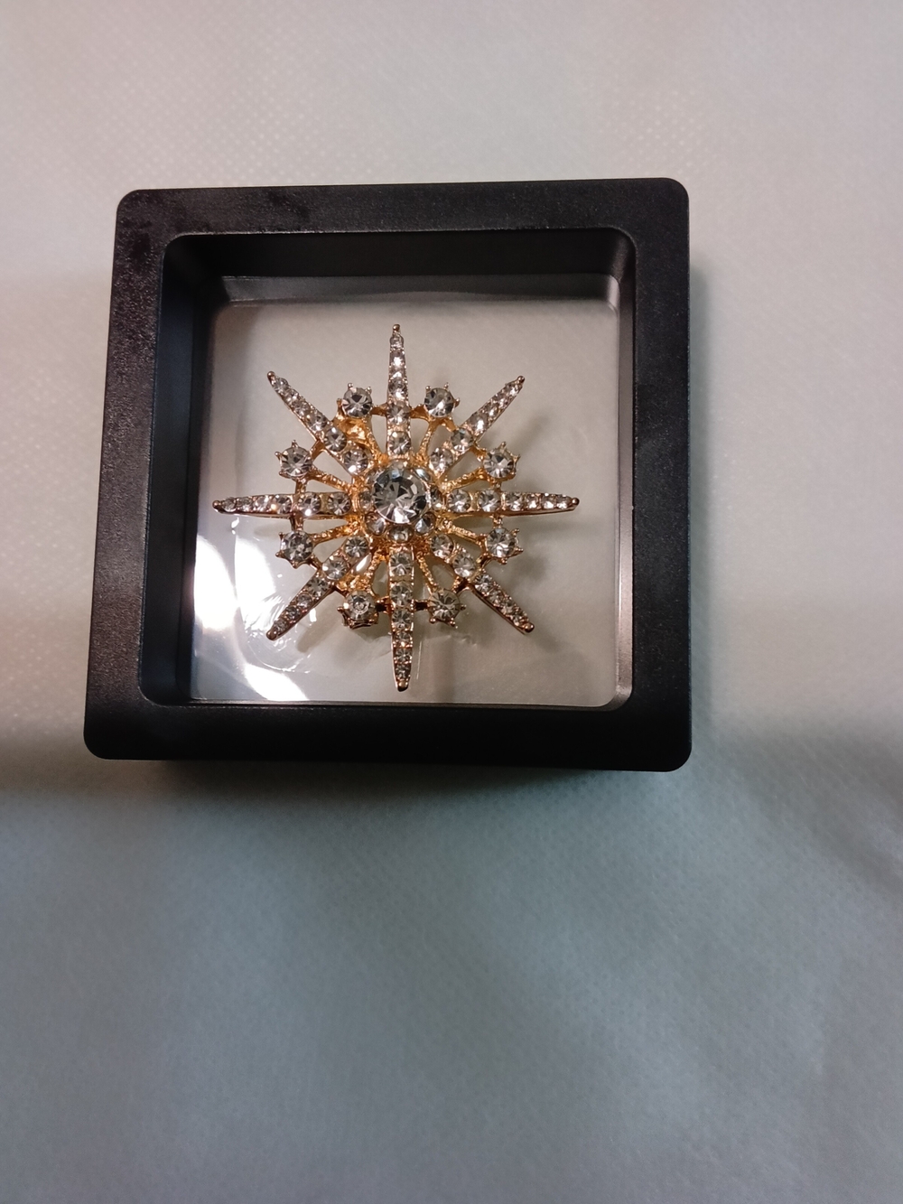 Gold and Clear Starburst Star Crystal Brooch - Women Jewelry